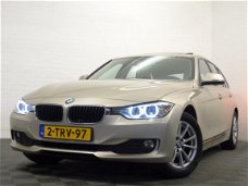 BMW 3-serie Touring - 316I HIGH EXECUTIVE AUT8, Panodak, Leer, Navi Pro, Xenon, Full