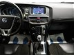 Volvo V40 - 1.6 D2 R-Design Panoramadak, Leer, Xenon, Navi, LMV, Full - 1 - Thumbnail