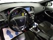 Volvo V40 - 1.6 D2 R-Design Panoramadak, Leer, Xenon, Navi, LMV, Full - 1 - Thumbnail