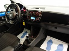 Volkswagen Up! - 1.0 groove up GTI Uitv BlueMotion Airco, LMV, Navi [Rij al vanaf 109, - pm]