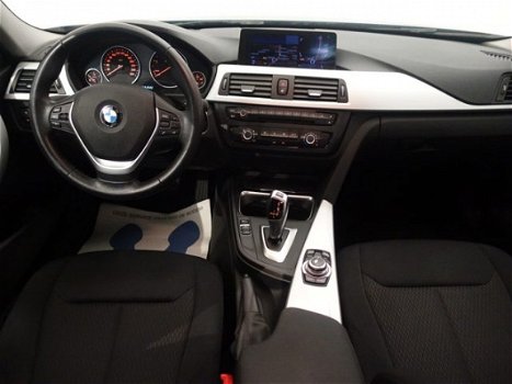 BMW 3-serie - Sedan 320D EFFICIENTDYNAMICS HIGH EXECUTIVE Aut8 Navi Pro, Xenon, PDC, LMV - 1