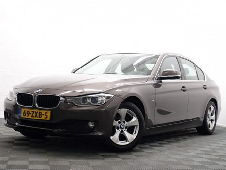 BMW 3-serie - 320i Sedan 170pk High Executive M Vol Leer, Navi, Xenon, PDC, ECC, LMV - 1