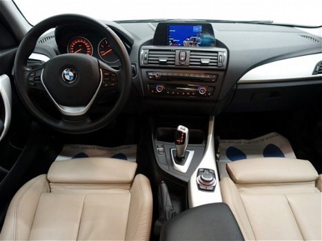 BMW 1-serie - 118d High Executive Aut8, Vol Sport Leer, Navi, Xenon, ECC, LMV - 1