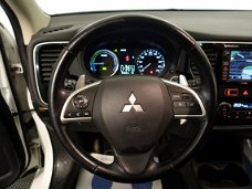 Mitsubishi Outlander - 2.0 PHEV INSTYLE + 4WD Autom, Schuifdak, Leer, Navi, Camera, Full