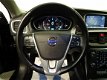 Volvo V40 - 1.6 D2 SUMMUM , Navi , Camera, ECC, LMV, Hleer - 1 - Thumbnail