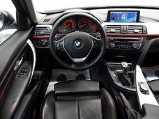 BMW 3-serie - 320i High Executive Sport Line 170pk , Vol leer, Xenon, Navi Pro, LMV
