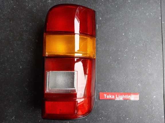 Toyota Hiace (87-06) Achterlicht Justar JTY511104 Rechts NOS - nr. 1
