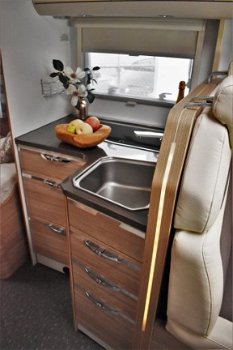 Adria CORAL 670 SLT ENKELE BEDDEN NIEUW TYPE CAMPER - 6