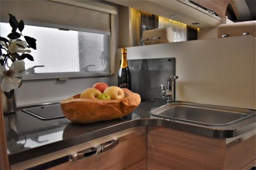 Adria CORAL 670 SLT ENKELE BEDDEN NIEUW TYPE CAMPER - 7