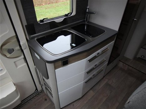 Hymer Exsis-t 580 Pure - 8