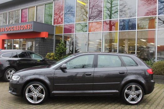 Audi A3 Sportback - 1.4 TFSI Attraction Pro Line AUT. / NAVI / AIRCO-ECC / CRUISE CTR. / PDC / XENON - 1