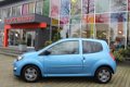 Renault Twingo - 1.2 16V Collection / AIRCO / CRUISE CTR. / ELEK. RAMEN / RADIO-CD - 1 - Thumbnail