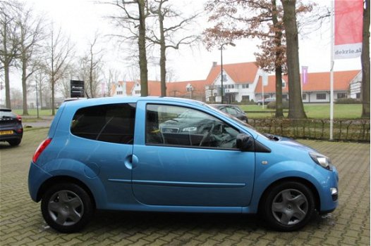 Renault Twingo - 1.2 16V Collection / AIRCO / CRUISE CTR. / ELEK. RAMEN / RADIO-CD - 1