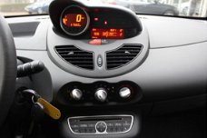 Renault Twingo - 1.2 16V Collection / AIRCO / CRUISE CTR. / ELEK. RAMEN / RADIO-CD