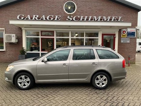 Skoda Octavia Combi - 1.2 TSI Ambition Business Line Automaat, Clima, PDC - 1