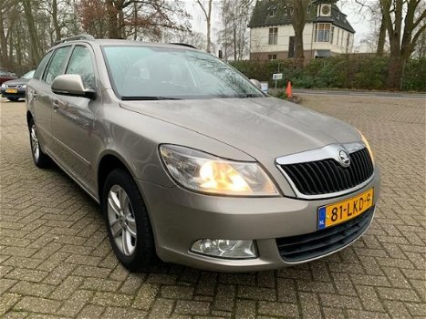 Skoda Octavia Combi - 1.2 TSI Ambition Business Line Automaat, Clima, PDC - 1