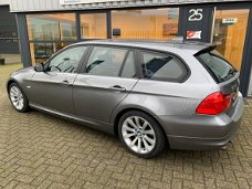 BMW 3-serie Touring - 318i Business ECC 17"LMV NAVI Xenon