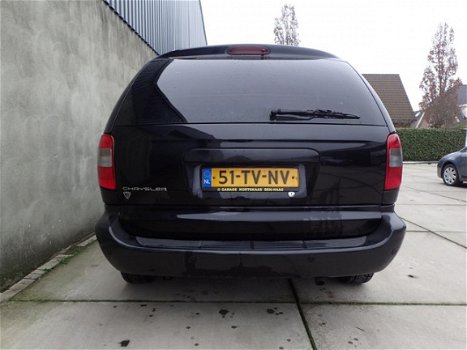 Chrysler Voyager - 3.3i V6 LX Automaat, leder, NAV, airco - 1