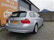 BMW 3-serie Touring - 318i Business Line met Climate & Cruise control, PDC achter, Navigatie, Afn. T - 1 - Thumbnail