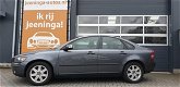 Volvo S40 - 1.8 Momentum Met Navigatie, Airco en Trekhaak - 1 - Thumbnail