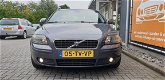 Volvo S40 - 1.8 Momentum Met Navigatie, Airco en Trekhaak - 1 - Thumbnail