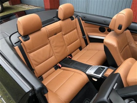 BMW 3-serie Cabrio - 320i High Executive M-Pakket - Navigatie - Xenon - Memory - Stoelverwarming - 1