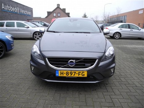 Volvo V40 - 1.6 T4 R-Design aut. 170.000 km nwe apk. zeer kompleet. BAK NIET 100% - 1