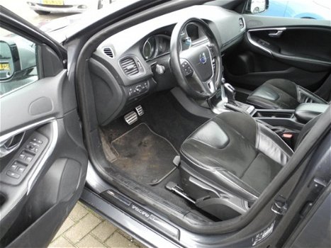 Volvo V40 - 1.6 T4 R-Design aut. 170.000 km nwe apk. zeer kompleet. BAK NIET 100% - 1