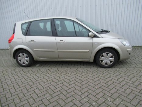 Renault Scénic - 1.6-16V Business Line - 1