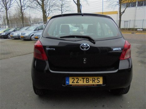 Toyota Yaris - 1.3 VVTi Sol - 1