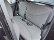 Toyota Yaris - 1.3-16V VVT-i Luna 5 deurs - 1 - Thumbnail