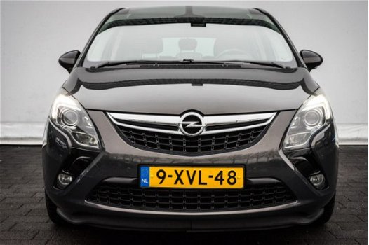 Opel Zafira Tourer - 1.6 CDTI Business+ 7p. Xenon/ Sportstoelen/ Panoramdak/ Trekhaak/ Camera/ Pdc/ - 1