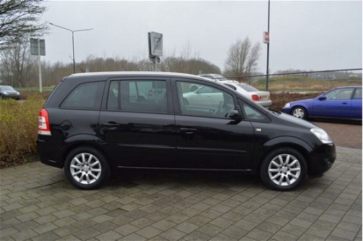 Opel Zafira - 2.2 Temptation - 1