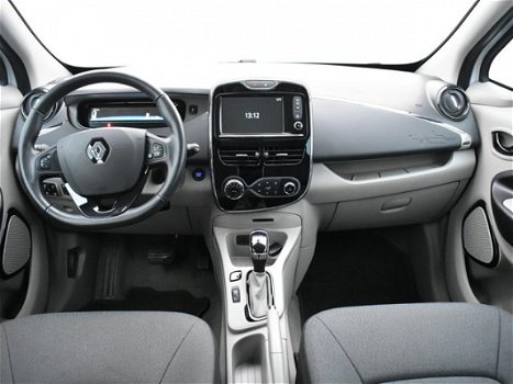 Renault Zoe - Q210 Zen Quickcharge 22 kWh (ex Accu) / Navigatie + Camera / Climate en Cruise control - 1