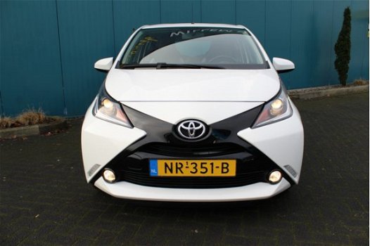 Toyota Aygo - 1.0 VVT-i x-play AC/NAV/CRUISE/A.R.CAMERA/BLUETOOTH/1'EIG - 1