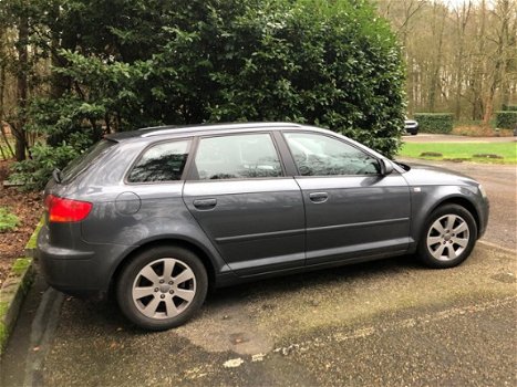 Audi A3 Sportback - 2.0 TDI Ambiente - 1