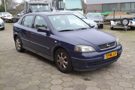 Opel Astra - 1.6 Njoy bj.2003 179.000 km airco lm.velgen el.ramen trekhaak radio/cd+stuurbediening m - 1