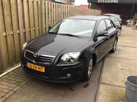 Toyota Avensis - 1.8 VVTi Luna Business - 1