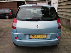 Renault Scénic - 2.0-16V Aut. met Navi/Panodak