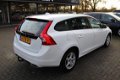 Volvo V60 - 2.0 D4 50 procent deal 6.875, - ACTIE Trekhaak / PDC / Navi / Clima / Bluetooth / Wi-Fi - 1 - Thumbnail