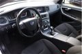 Volvo V60 - 2.0 D4 50 procent deal 6.875, - ACTIE Trekhaak / PDC / Navi / Clima / Bluetooth / Wi-Fi - 1 - Thumbnail