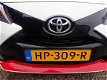 Toyota Aygo - 1.0 VVT-i x-play airco, touchscreen, CV, enz - 1 - Thumbnail