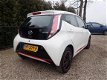 Toyota Aygo - 1.0 VVT-i x-play airco, touchscreen, CV, enz - 1 - Thumbnail