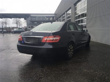 Mercedes-Benz E-klasse - Limousine 200 CDI 136 pk Aut. Cruise/Climate/Leather - 1