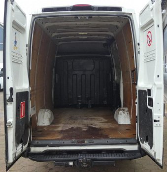 Iveco Daily - 29 L 12V 330 L2 H2 AIRCO/ TREKHAAK - 1