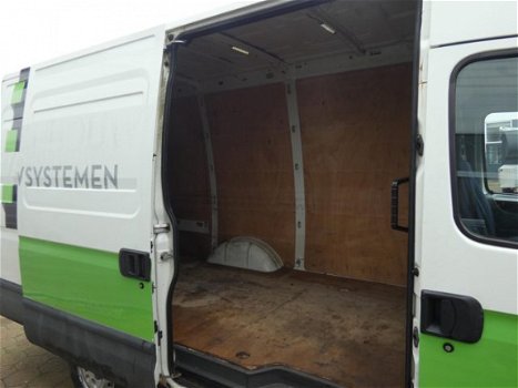 Iveco Daily - 29 L 12V 330 L2 H2 AIRCO/ TREKHAAK - 1