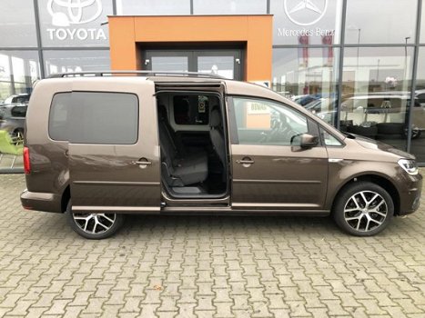 Volkswagen Caddy Maxi - 1.4 TSI Comfortline 5p Navigatie / Trekhaak / 17