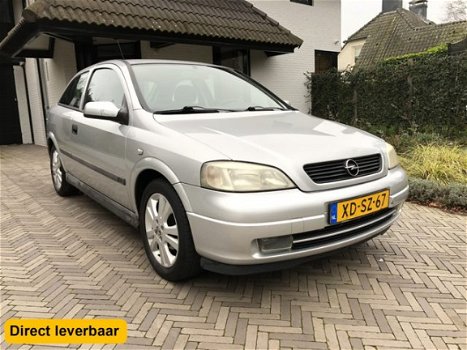 Opel Astra - 1.6 Sport Stuurbekrachtiging AIRCO Sportvelgen - 1