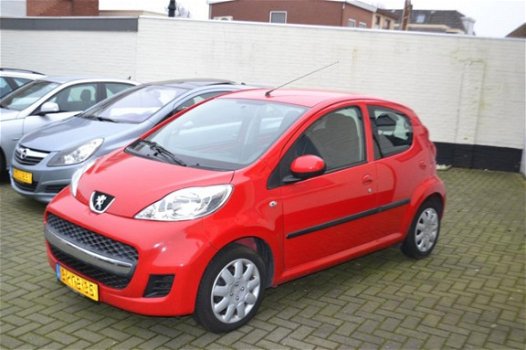 Peugeot 107 - 1.0-12V Millesim 200 Cruisecontrol / 5 drs - 1