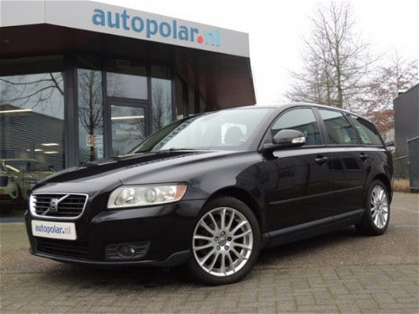 Volvo V50 - 1.6D S/S Sport Navi/Trekhaak/Keurige en goed rijdende auto - 1